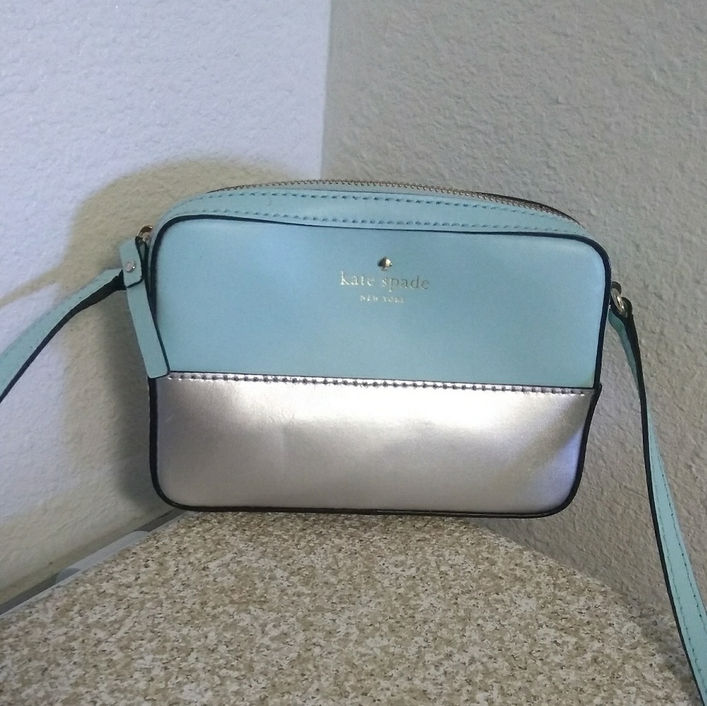 Kate Spade NY Mini Leather Crossbody Bag. - Picture 6 of 6
